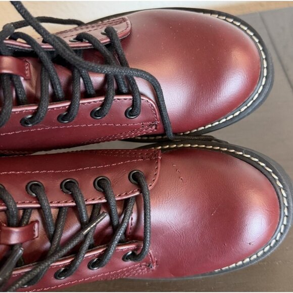 Madden girl Carra Platform Combat Boots Women’s Size 6 Burgundy Lace-up Side Zip - Picture 4 of 11